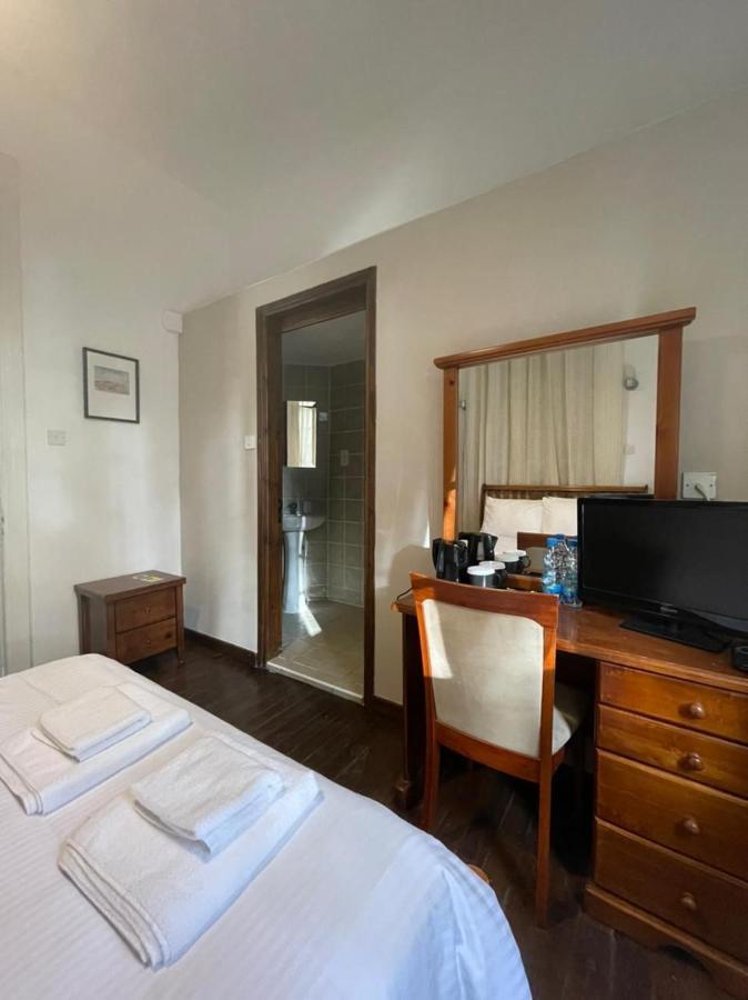 Semiramis Lodge Platres Eksteriør billede